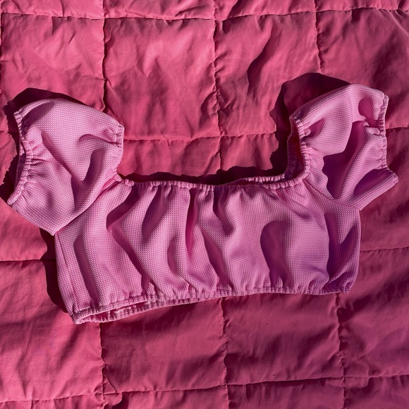 Pink crop top - Picture 2 of 3